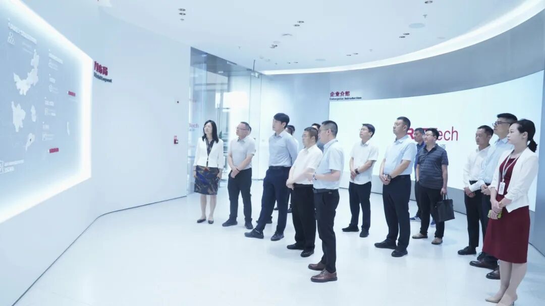 1784535132225 兰州-展台